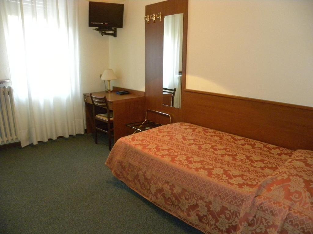 Hotel Rosengarten ปาเวีย ห้อง รูปภาพ
