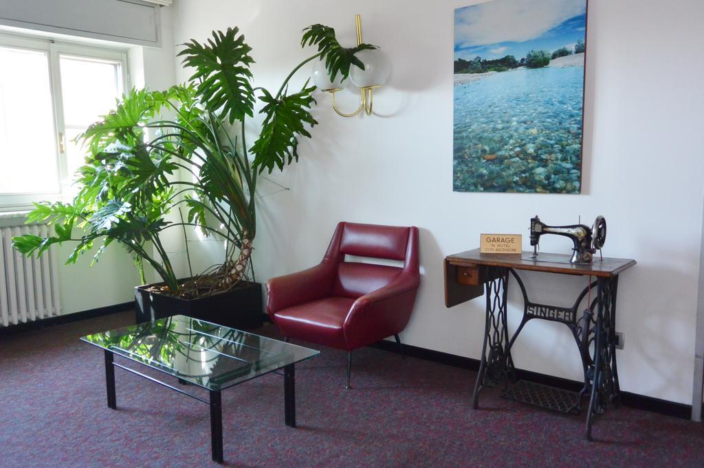 Hotel Rosengarten ปาเวีย ภายนอก รูปภาพ